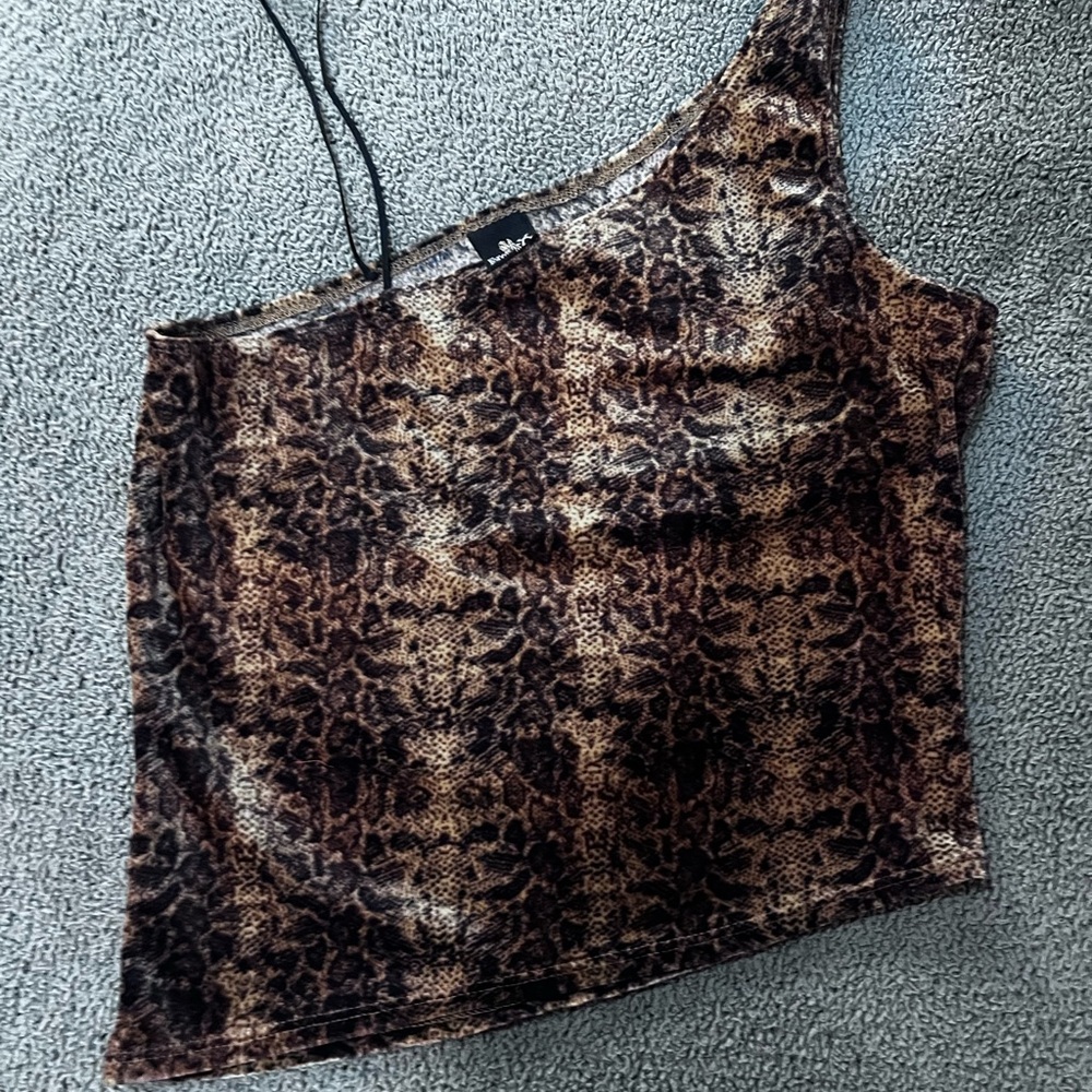 Leopard Animal Print One-Shoulder Top festival